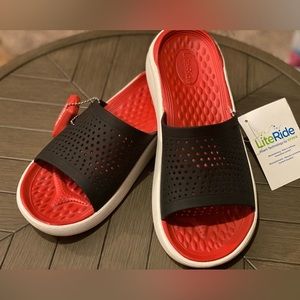 NWT Crocs